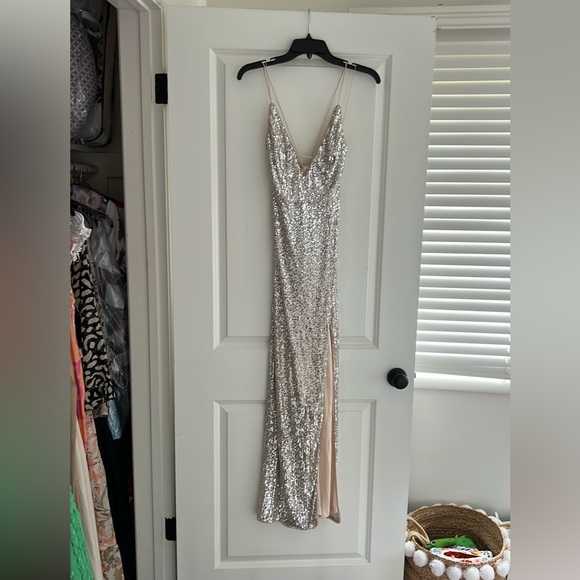NWT Aiden Mattox Champagne Sequin Gown - Picture 2 of 4